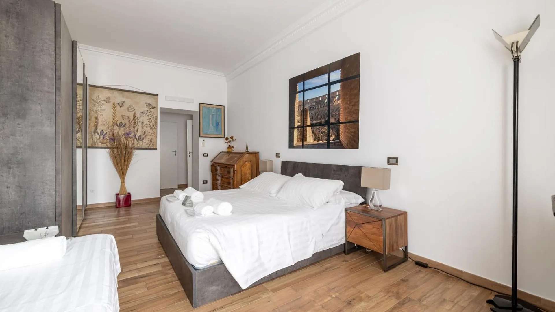 Quattro Fontane 4P - B&D Apts Rome 0*,
