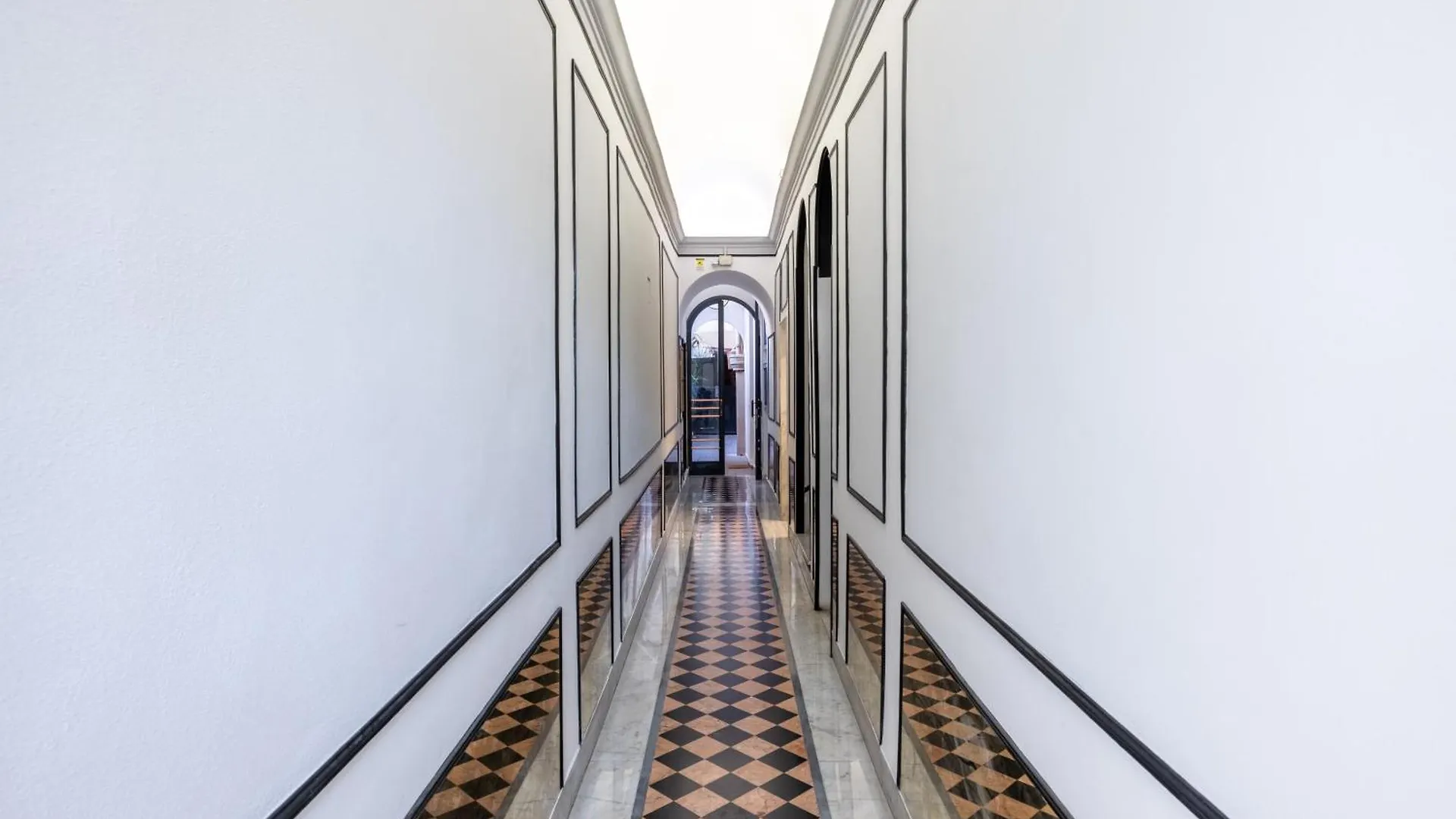 Apartment Quattro Fontane 4P - B&D Apts Rome