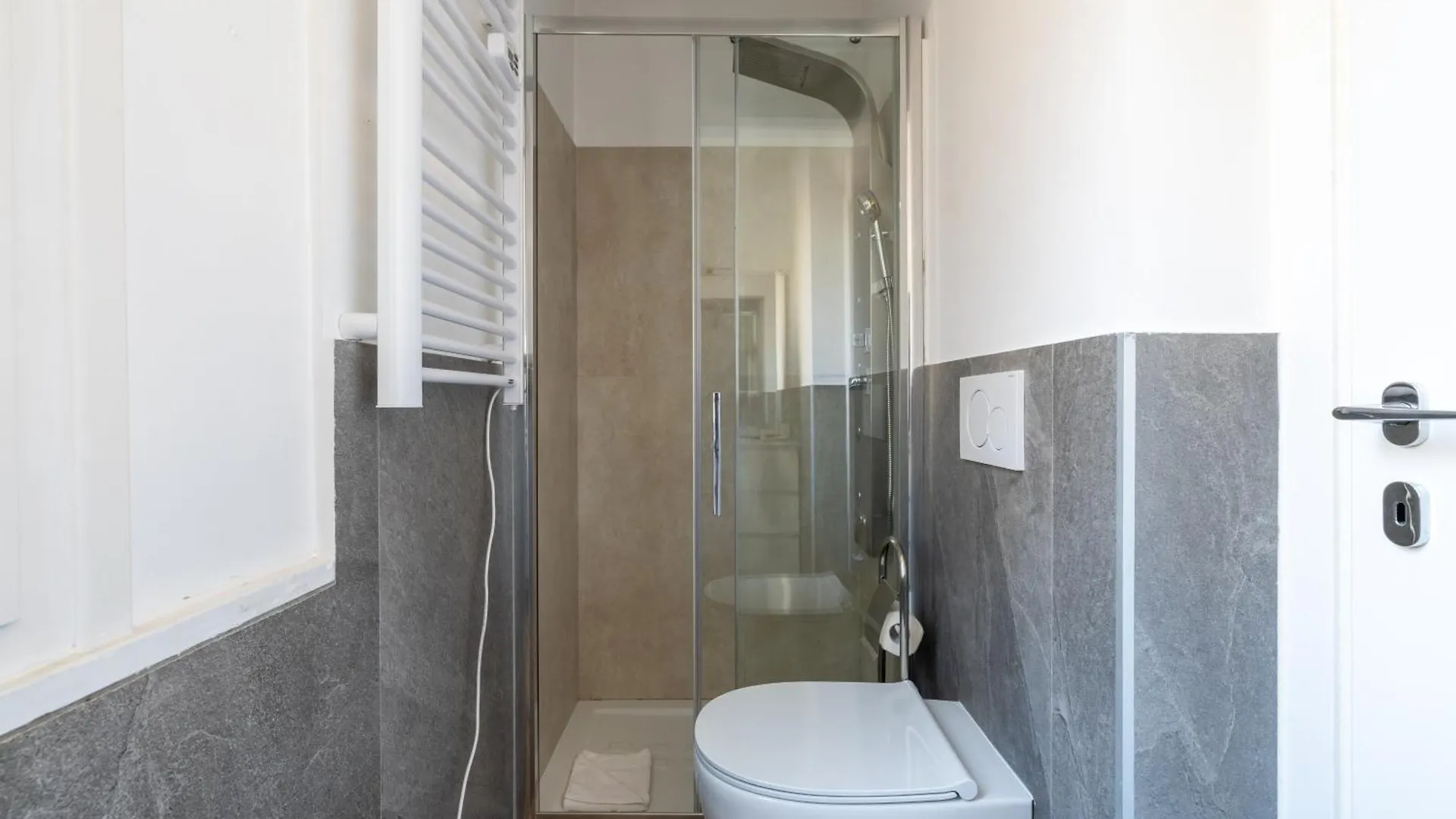 Quattro Fontane 4P - B&D Apts Rome Italy
